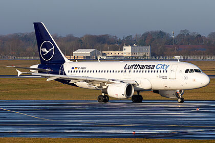Aircraft D-ABGH photo via Planespotters