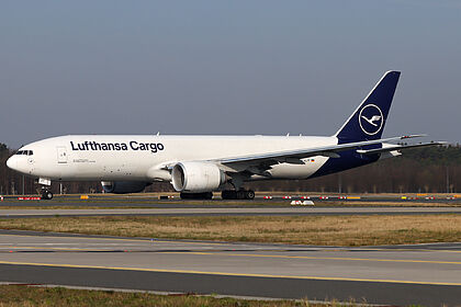Aircraft D-ALFF photo via Planespotters
