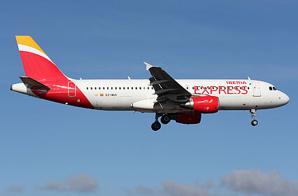 Aircraft EC-MUK photo via Planespotters