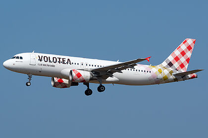 Aircraft EC-NOP photo via Planespotters