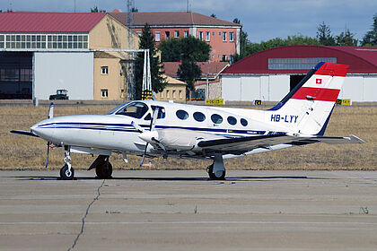 Aircraft HB-LYY photo via Planespotters