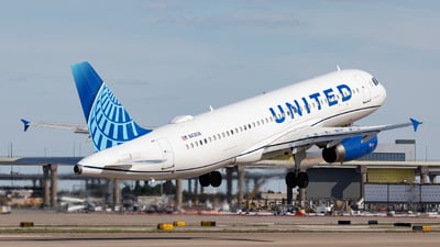 Aircraft N431UA photo via JetPhotos