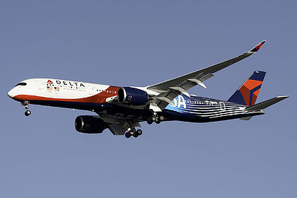 Aircraft N531DN photo via Planespotters