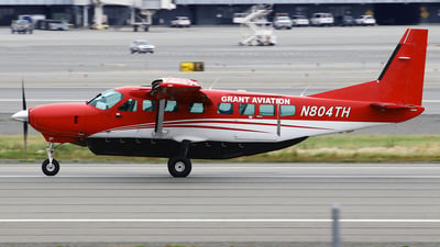 Aircraft N804TH photo via JetPhotos